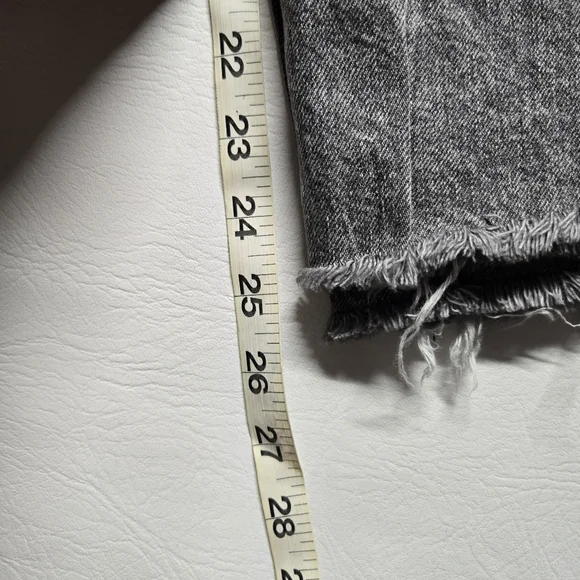 Zara Denim Wide Leg Jeans size 4 Frayed bottoms Grayish/black - Picture 8 of 8